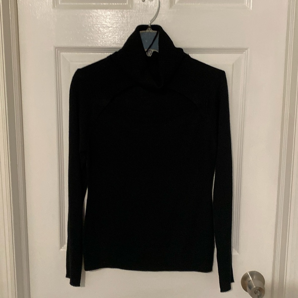 Women’s sweater